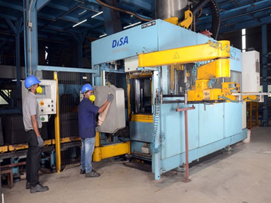DISA(Denmark) Flaskless Automatic Moulding Machine